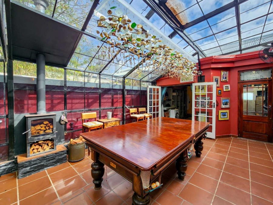 2 Bedroom Property for Sale in Sea Point Western Cape